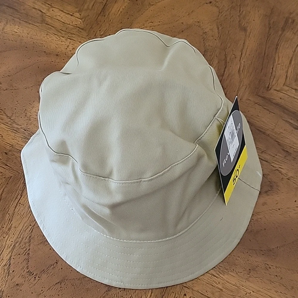 GAP Kids Organic Cotton Reversible Bucket Hat, Khaki/ Green, S/M, NWT